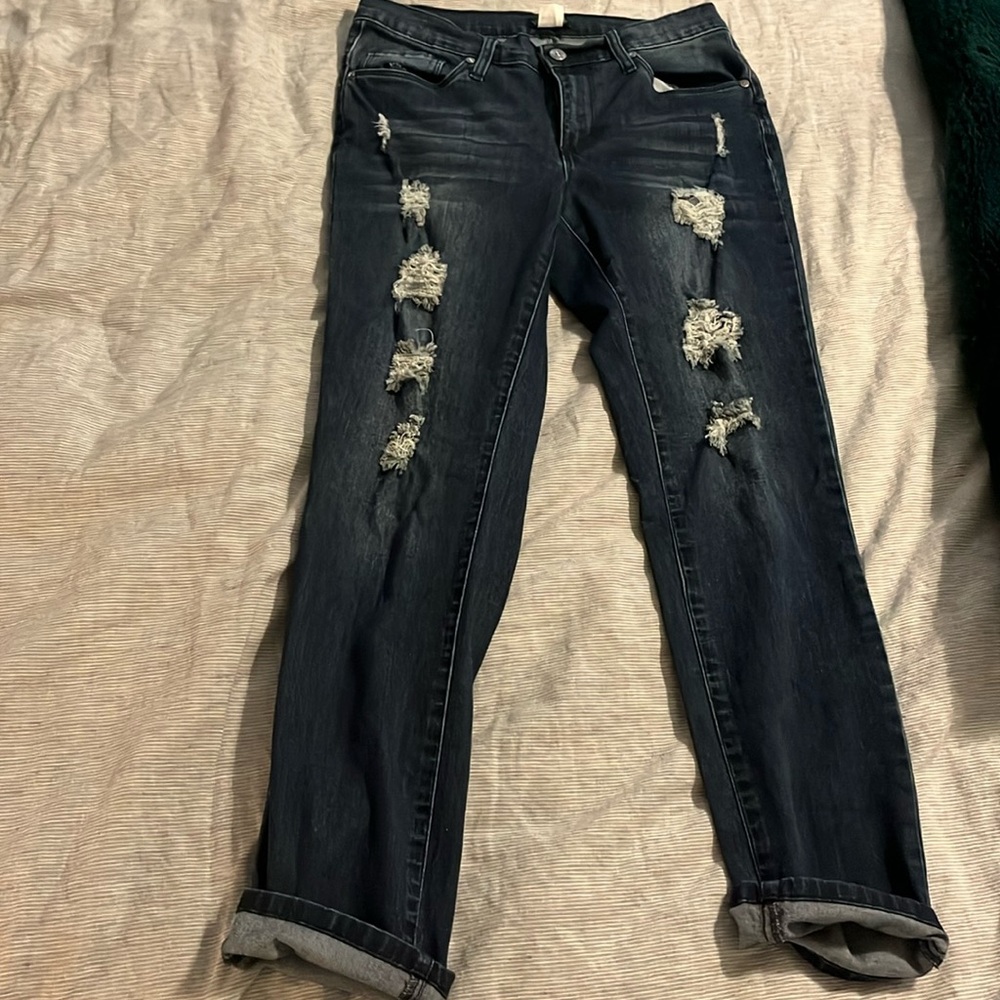 Venus size 8 dark wash distressed jeans